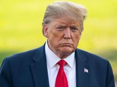 Donald Trump İngiliz Medyasına Verdiği Demeçte, 2024 Yılı Başkanlık Seçimlerinde Tekrar Aday Olacağını Açıkladı!