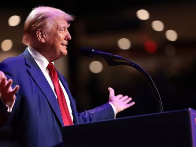 Donald Trump’tan Volodimir Zelenskiy’e sert tepki: Ne zaman gelse 60 milyar dolarla dönüyor