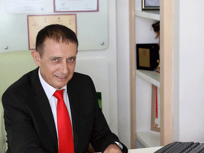 Dr. Murat Topoğlu Kimdir?