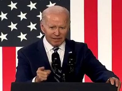 Dünya Biden’ın görüntülerini konuşuyor: Spiker ne yapacağını şaşırdı