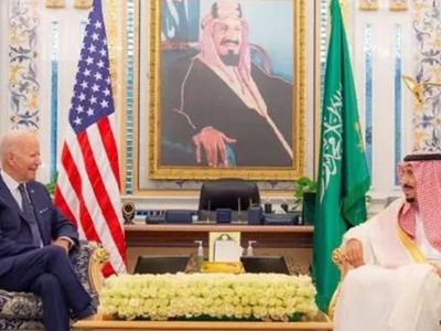 Dünya bu buluşmayı konuşuyor! ABD Başkanı ve Suudi Arabistan Kralı Selman bir araya geldi!