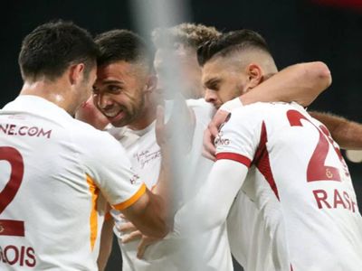Dünya devi Galatasaraylı yıldızı gözüne kestirdi: Transferi için görüşmeler başladı