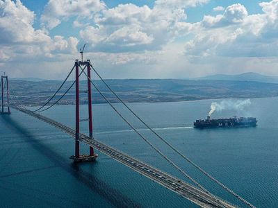 Dünya rekoru kıran Çanakkale Köprüsü ödüle doymuyor: 31 proje arasından birinci seçildi.