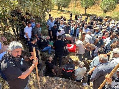 Dünya Şampiyonu Güreşçi Hüseyin İldem Son Yolculuğuna Uğurlandı