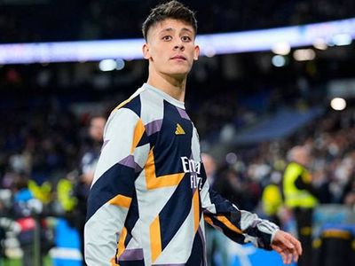 Dünyaca ünlü futbolcu Arda Güler'e övgü yağdırdı