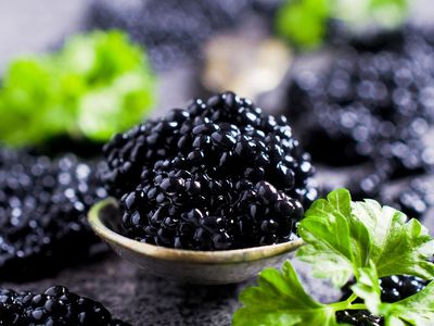 Dünyanın En Pahalı Yiyeceklerinden Biri Olan Havyar Nedir?