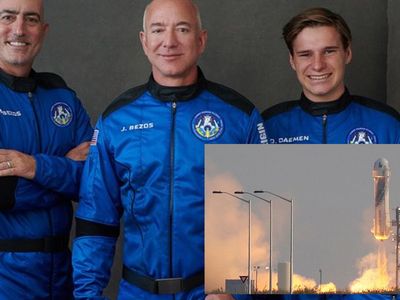 Dünyanın En Zengin İş İnsanı Jeff Bezos Uzay Yolculuğu Yaptı
