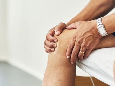 Düzce'de bir mucize: Hastanın dizinde 41 parça kemik tek tek çıkartıldı!