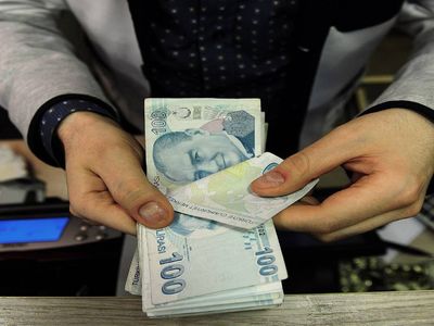Düzenleme Meclis’ten geçti: Emeklilere 5 bin lira ikramiye ödenecek