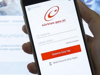 e-Devlet'te yeni dönem! Cumhurbaşkanlığı Dijital Dönüşüm Ofisi Başkanı Ali Taha Koç, "kotasız e-Devlet" çalışmasına ilişkin bilgi verdi!
