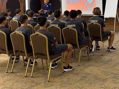 U18 milli futbol takımı İstanbul'daki kampına başladı