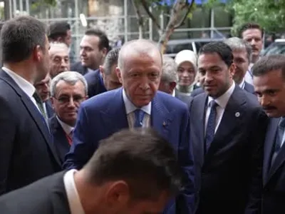 Cumhurbaşkanı Erdoğan'ın New York ziyaretinde Türk pastanesine anlık uğraması