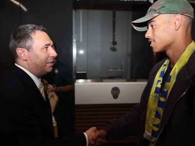 Mason Greenwood İstanbul'a geldi, taraftarlar yoğun ilgi gösterdi