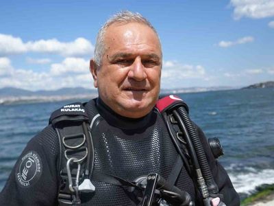 27 yıl sonra bile unutulmayan depremin izleri: Gölcük’teki batık şehir dalgıçlar tarafından görüntülendi