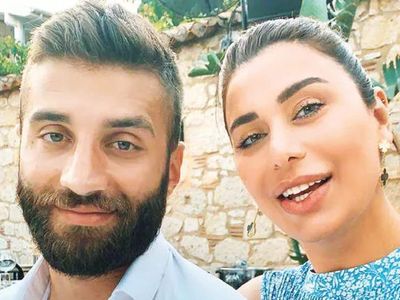 Ebru Şancı, kocası ile olan küfürlü whatsapp yazışmasını sosyal medya hesabından paylaştı