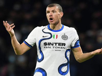 Edin Dzeko kimdir, nereli ve kaç yaşında? Edin Dzeko Fenerbahçe’ye gelecek mi? Edin Dzeko hayatı ve kariyeri