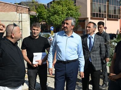 Edirne'deki Tarihi Havlucular Hanı ve Mezit Bey Hamamı'nda Restorasyon Çalışmaları Devam Ediyor