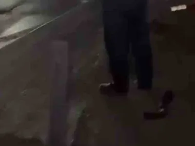 Cep telefonlarıyla trafiği durdurdular: Bursa'da motosiklet kazası