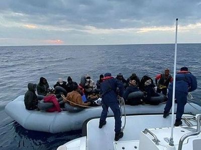 Ege Denizi'nde Yaşanan Göçmen Mağduriyeti Devam Ediyor, Kadınları Taciz Bile Ediyorlar!