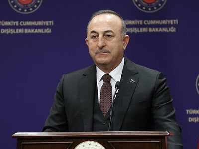 Ege'deki Yunan Provokasyonuna Bakan Çavuşoğlu'ndan Sert Cevap: Vazgeçmezlerse Üzülürler!