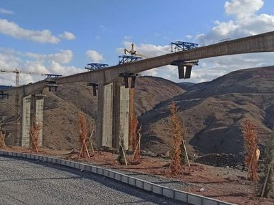 Eğiste Viyadüğü'nde Çalışmalar Tüm Hızıyla Devam Ediyor