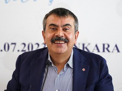 Eğitim Sistemi Yine Sil Baştan... Bakan Tekin: “Zorunlu eğitim süresi kısalıyor"