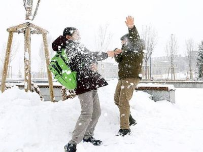 Eğitime kar yağışı engeli: Çok sayıda ilde okullar tatil edildi