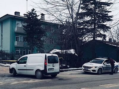 Eğlence mekanında çıkan borç kavgasında silahlar konuştu, ölü ve yaralılar var