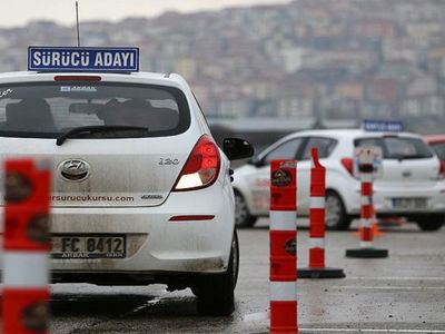 Ehliyet sahibi olmak isteyenleri ilgilendiriyor: Direksiyon sınavında kritik değişiklik