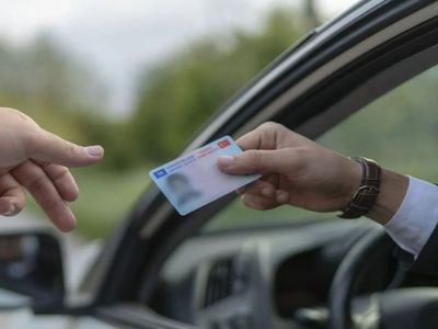 Ehliyet sınıfları ve anlamları neler? Hangi ehliyet hangi aracı kullanır?