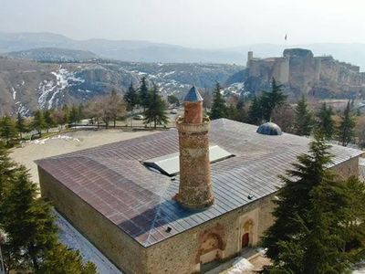 Elazığ’da 3 büyük depreme meydan okuyan Eğri minarenin 867 yıllık sırrı çözüldü