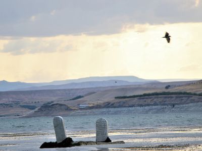 Elazığ’da 700 Yıllık Mezarlık Ortaya Çıktı!