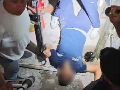 Elazığ'da asansör boşluğuna düşen genç itfaiye tarafından kurtarıldı