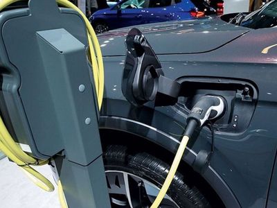 Elektrikli araç alacaklar dikkat: İthalat düzenlemesi Resmi Gazete’de yayımlandı