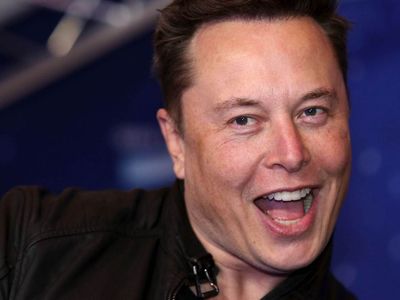 Elon Musk Twitter'ı satın almaktan vaz mı geçti, almayacak mı?