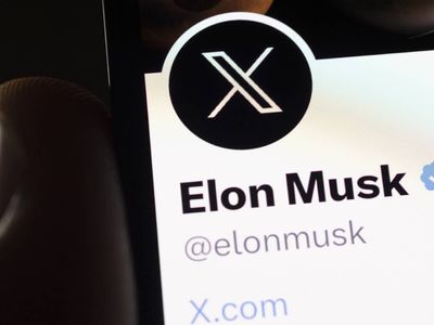 Elon Musk’tan sinyal geldi: X ücretli mi olacak?