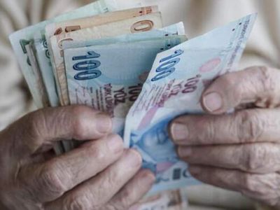 Emekli ikramiyesinde son durum ne? 2022 Emekli bayram ikramiyesi ne kadar oldu, zam var mı? Ramazan Bayramı 2022 emekli ikramiyesi ne zaman yatar? İşte emekli bayram ikramiyesi hakkında son gelişmeler