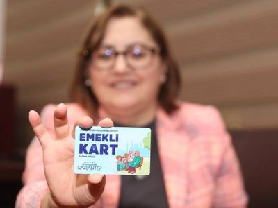 ‘Emekli Kart’ Emeklilere özel indirimler yolda! İşte detaylar...