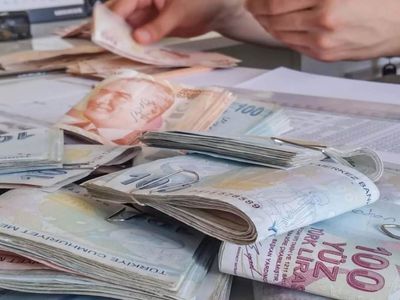 Emekli maaşı alıp çalışanları ilgilendiriyor: Dikkat çeken kıdem tazminatı detayı