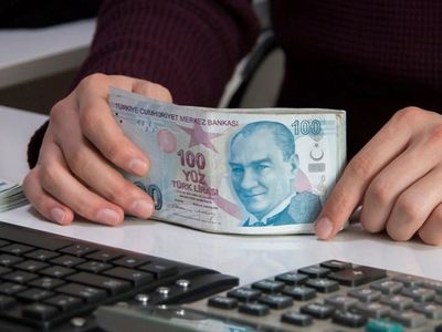 Emekli maaşı ne kadar olacak, ne zaman yatar 2025? Emekli maaşı zammı hesaplama