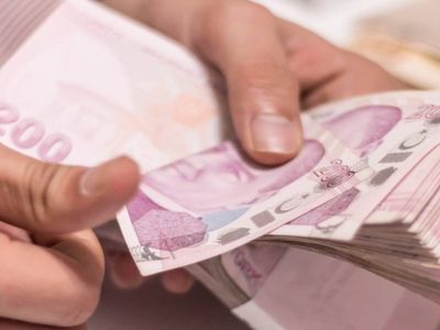 Emekli maaşında o rakam garantilendi: OVP zam tahminlerini değiştirdi