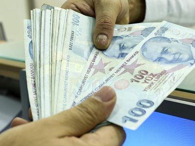 Emekli maaşları ne zaman yatacak 2023 ? En düşük emekli maaşı kaç TL? 2023 zamlı SSK ve Bağkur emekli maaşları