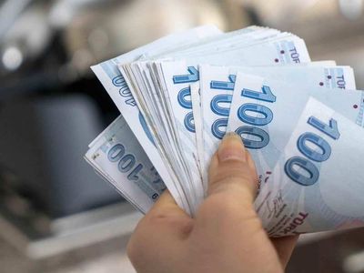 Emekli ve memur maaşlarına büyük zam! En düşük maaş 9.303 TL olacak!