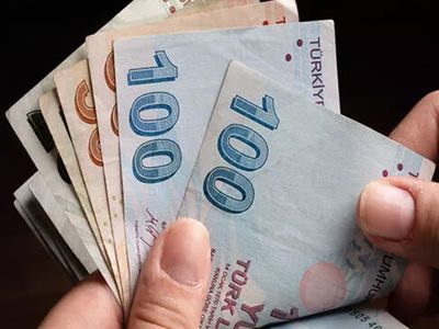 Emekli ve Memur Maaşlarına Ek Ödeme! SGK Anlaşmayı Sağladı: Hesaba Yatıyor