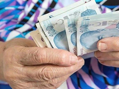 Emekliler 3.000 TL parasını almayı unutmasın! Ödemeler tıkır tıkır hesaba yatırılıyor