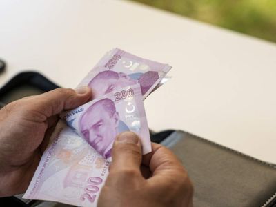 Emekliler bu haberi bekliyordu: Bayram ikramiyesi ödeme tarihleri belli oldu