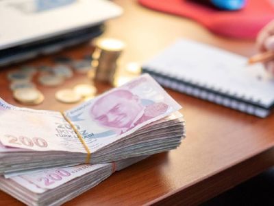 Emekliler kritik tarihi bekliyor: Ek maaş zammı yolda