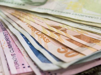 Emekliler zamlı maaşlarını bekliyor: Ödeme tarihi belli oldu