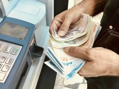 Emeklilere 2.300 TL bayram ikramiyesi! Milyonlarca emeklinin beklediği bayram ikramiyelerinde son karar açıklandı