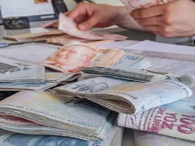 Emeklilere son dakika müjdesi! 30 Nisan'a kadar hesaplara 2500 tl yatacak